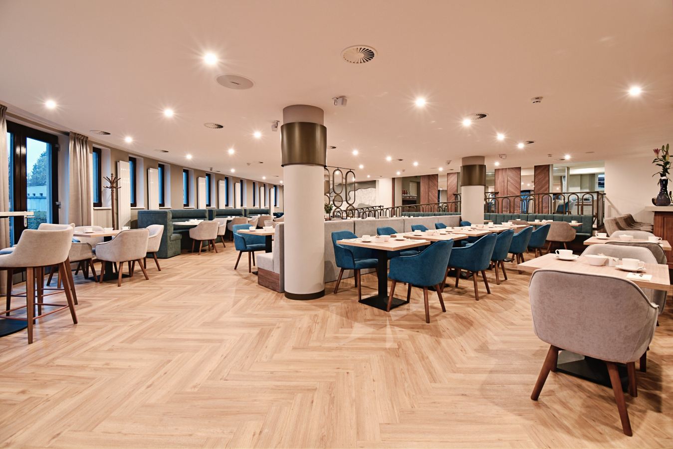 哈为库尔 Spa 酒店-餐饮