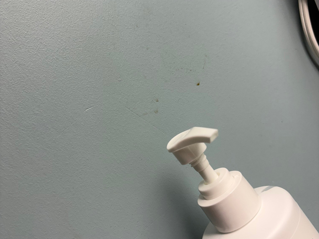哈里森温德姆速8酒店主图