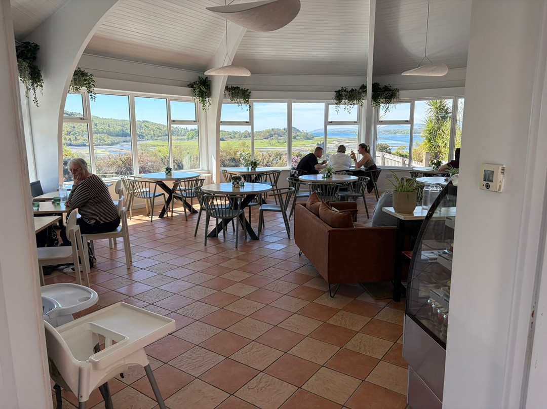 The Linnhe Storehouse & Cafe