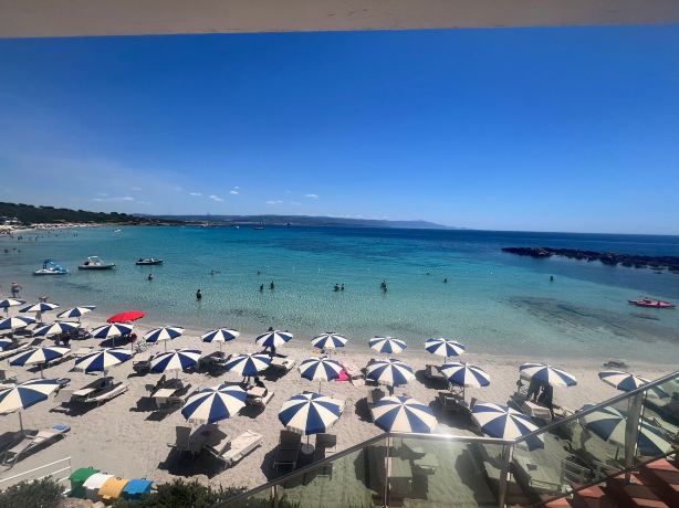 德皮尼酒店-旅行者