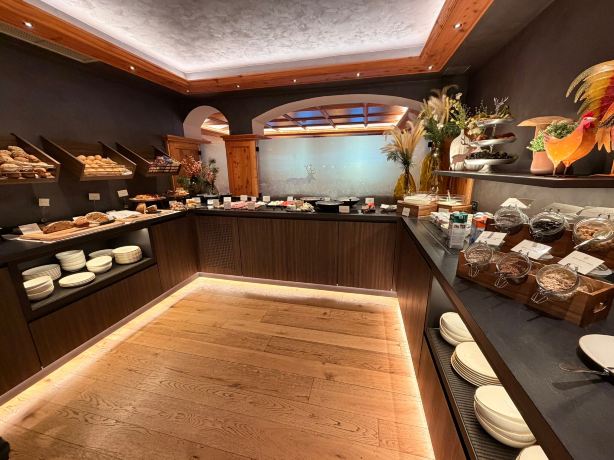 赛拉纳瑞拉克斯酒店-旅行者