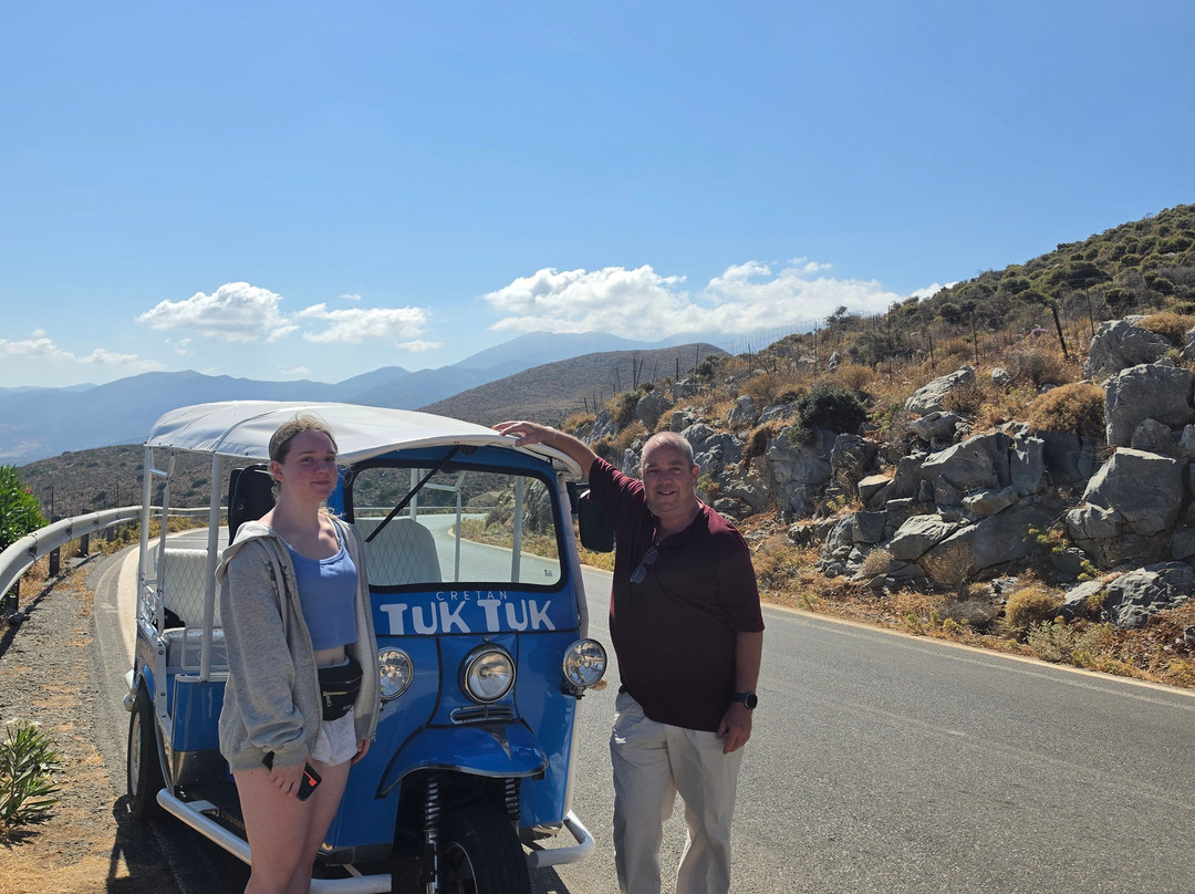 Cretan Tuk Tuk Tours-Piskopiano必去景点
