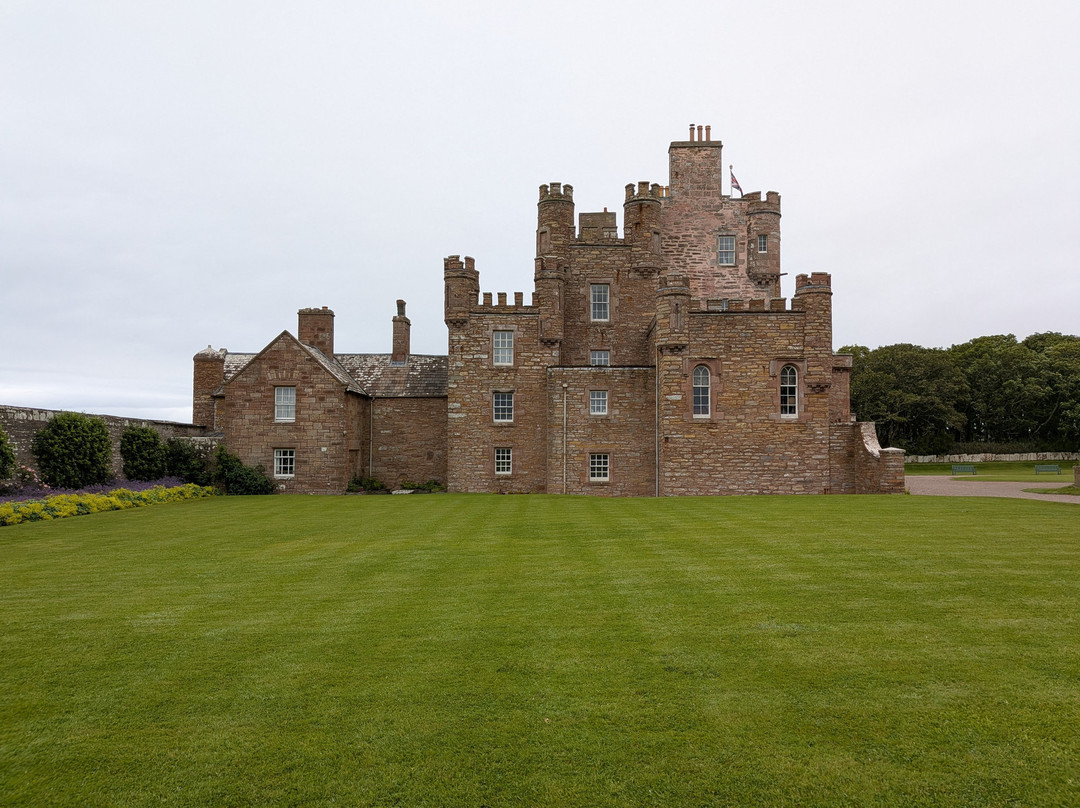The Castle & Gardens of Mey-Thurso必去景点