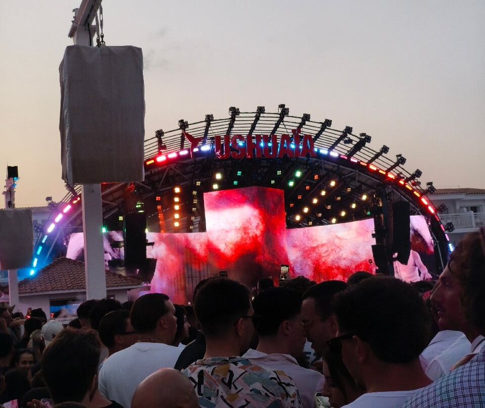 Ushuaïa Ibiza-博萨海滩必去景点