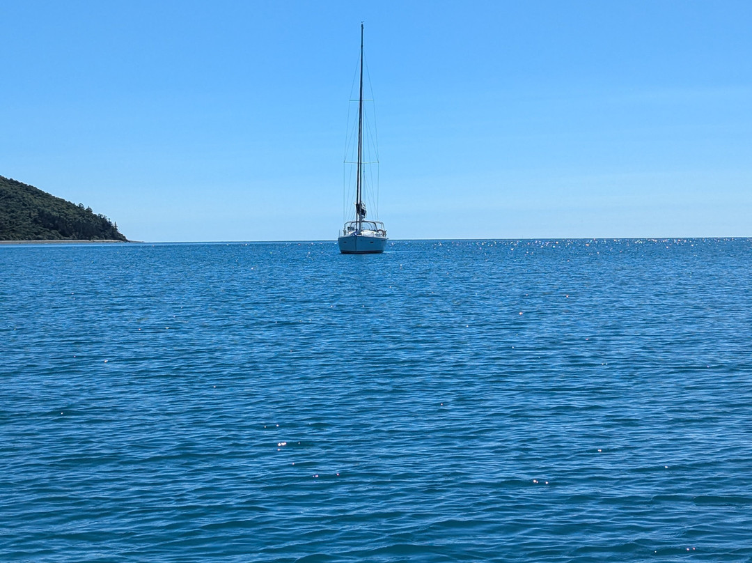 Whitsunday Rent A Yacht-艾尔利滩必去景点