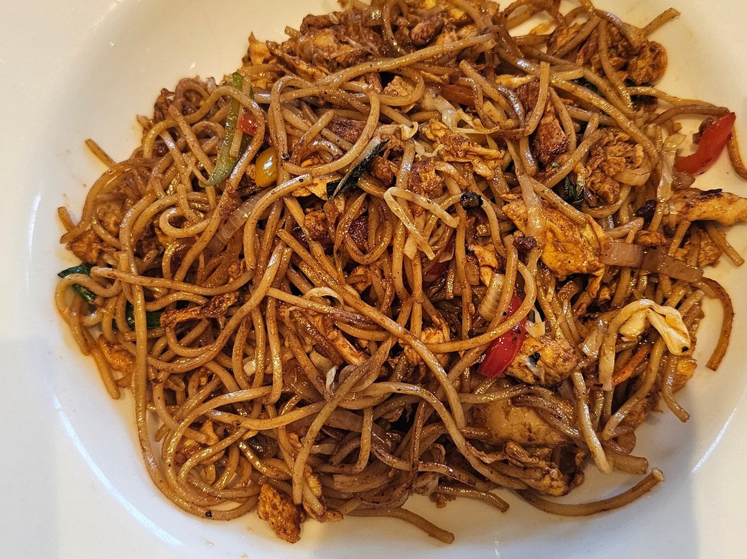 布巴内斯瓦尔三叉戟酒店主图