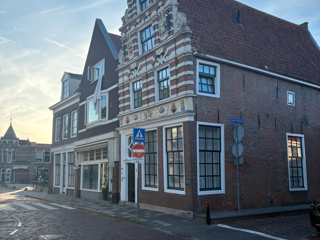 Cortshuis (1617)-恩克赫伊曾必去景点