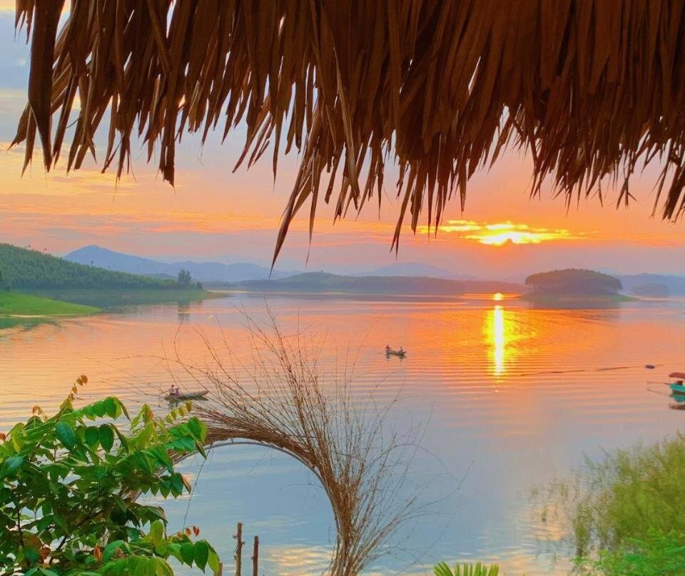 Lakeview Homestay Vu Linh