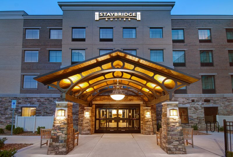 底特律地区斯特灵海茨Staybridge Suites