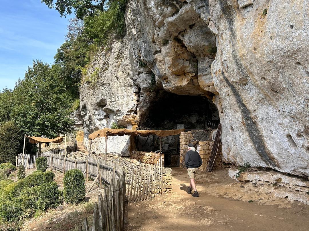 Village Troglodytique de la Madeleine-Tursac必去景点