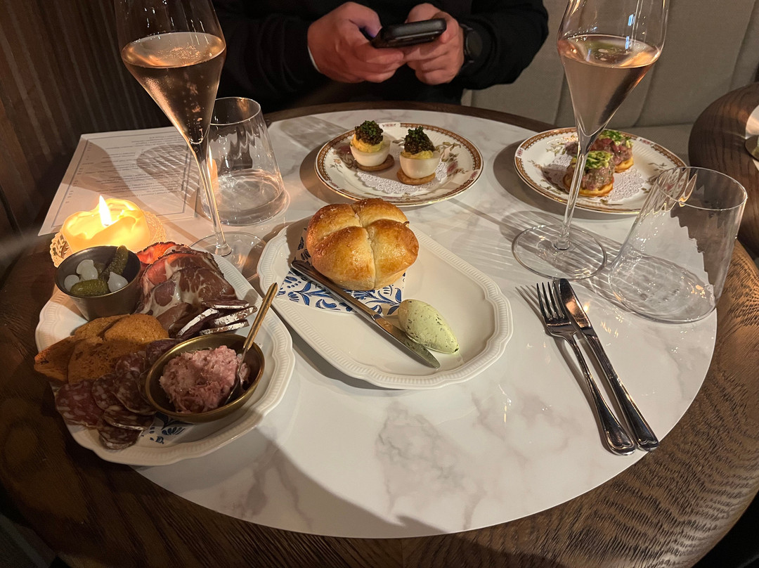 Bistro Bleu