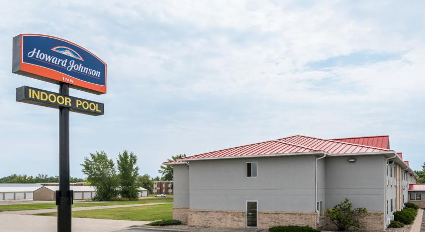 Howard Johnson Inn West Fargo