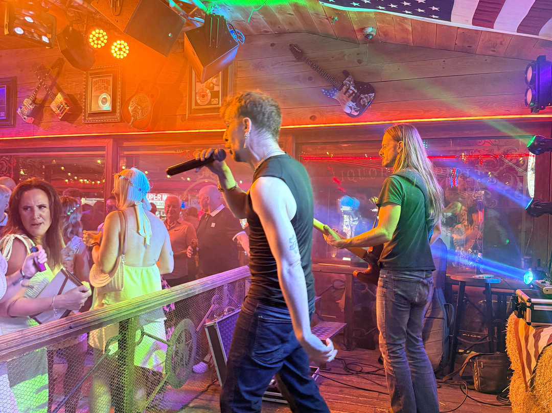 Western Saloon-贝尼多姆必去景点