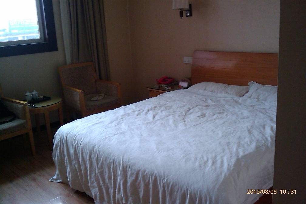 宏济商务酒店-客卧