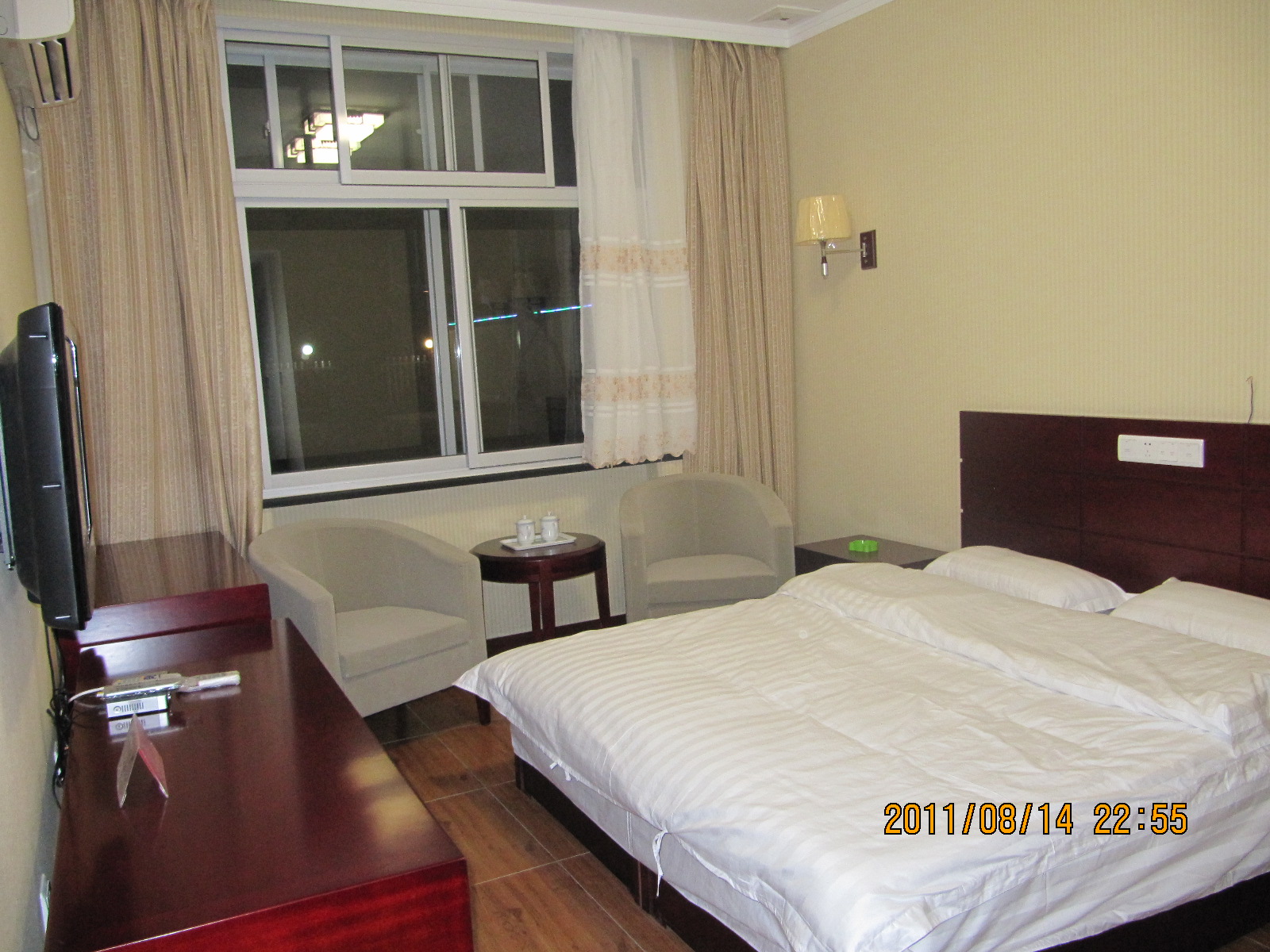 一路通宾馆 -客卧