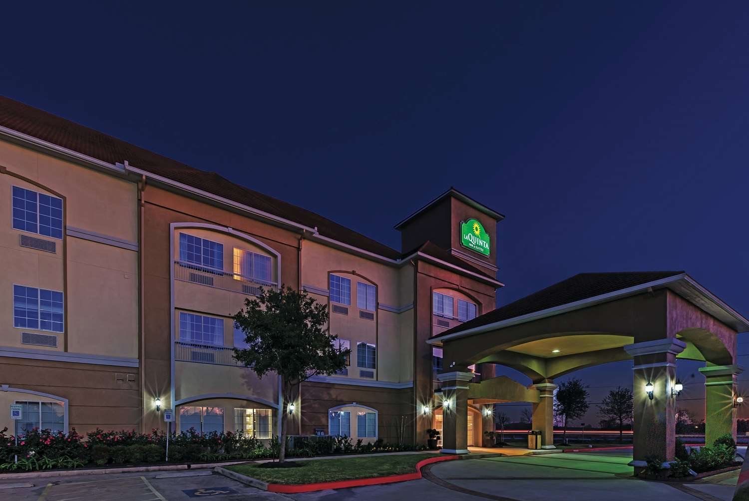 La Quinta Inn & Suites by Wyndham Angleton-官方