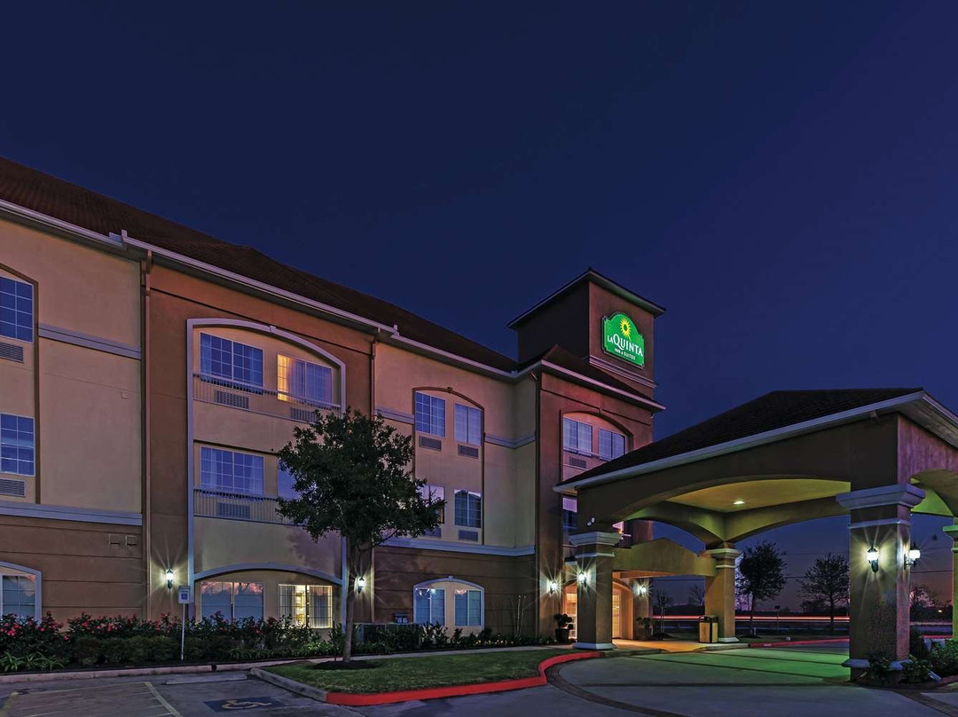 La Quinta Inn & Suites by Wyndham Angleton