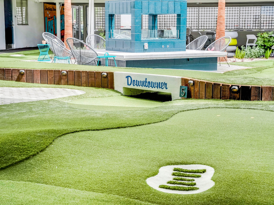 城里人汽车旅馆