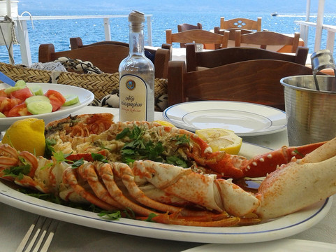 Hotel-Restaurant Antonis Lixada