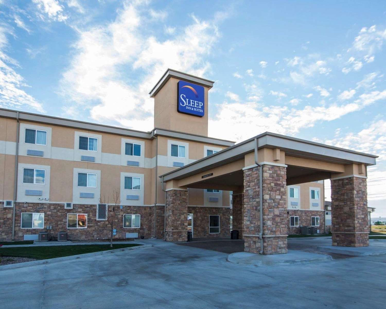 Sleep Inn & Suites-官方