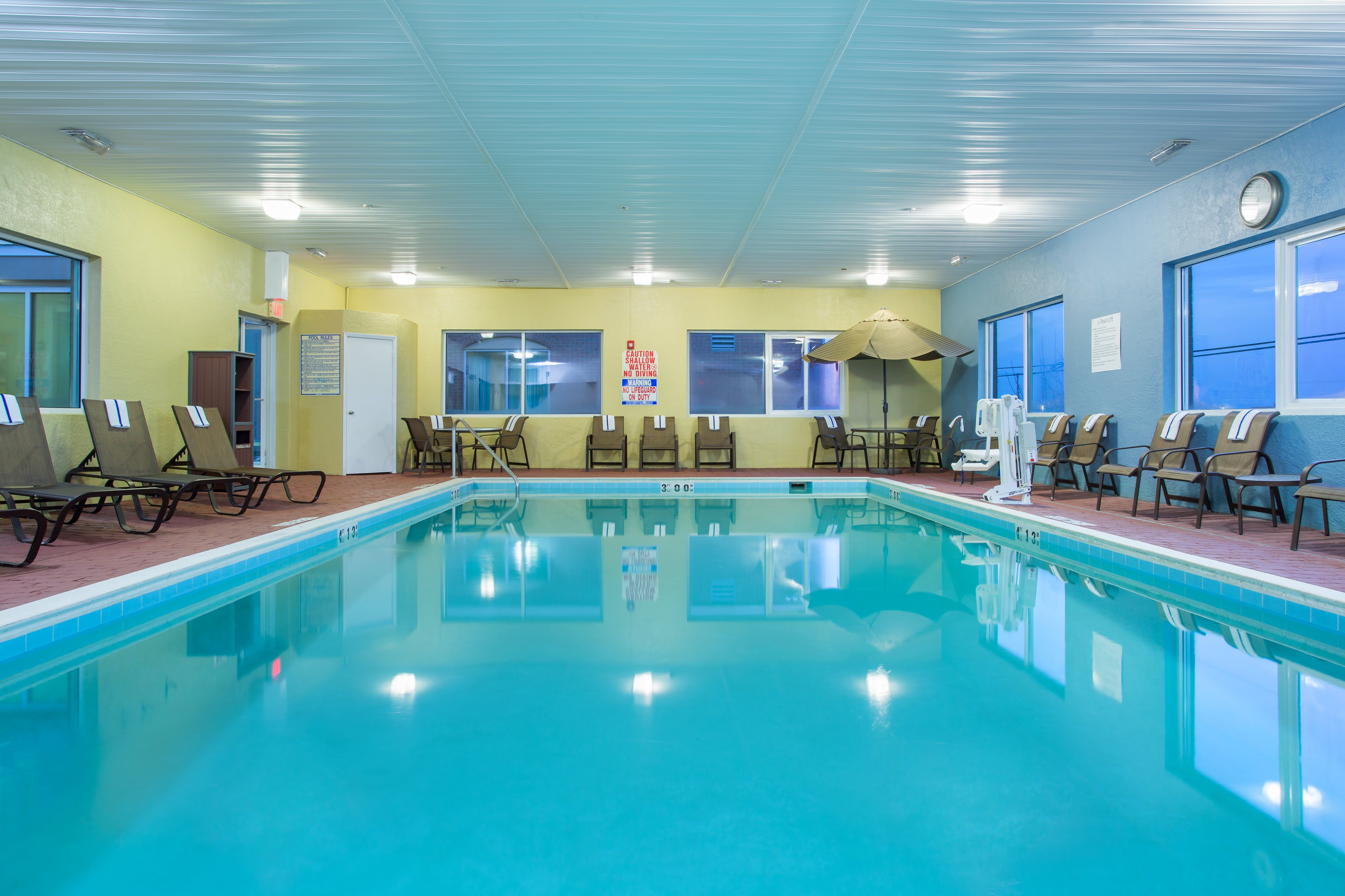 Holiday Inn Express & Suites Richmond By IHG-官方