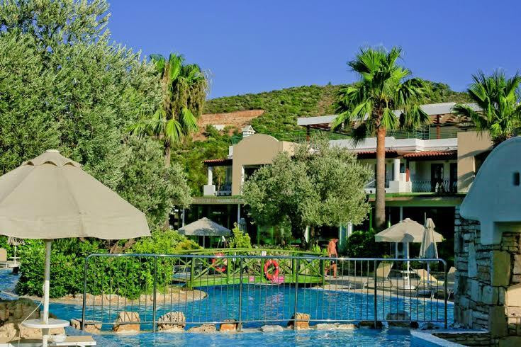 Izer Hotel & Beach Club