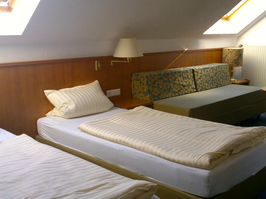 Lehrte酒店住宿-Hotel Kaiserhof