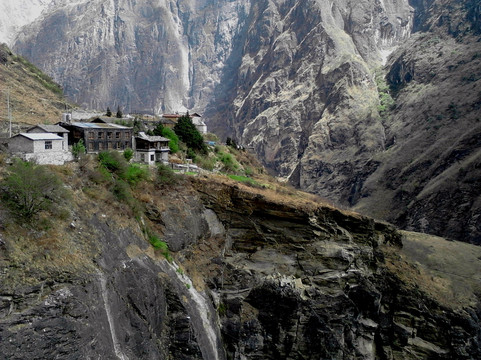 World Heritage Network - Tiger Leaping Gorge Adventure Tours