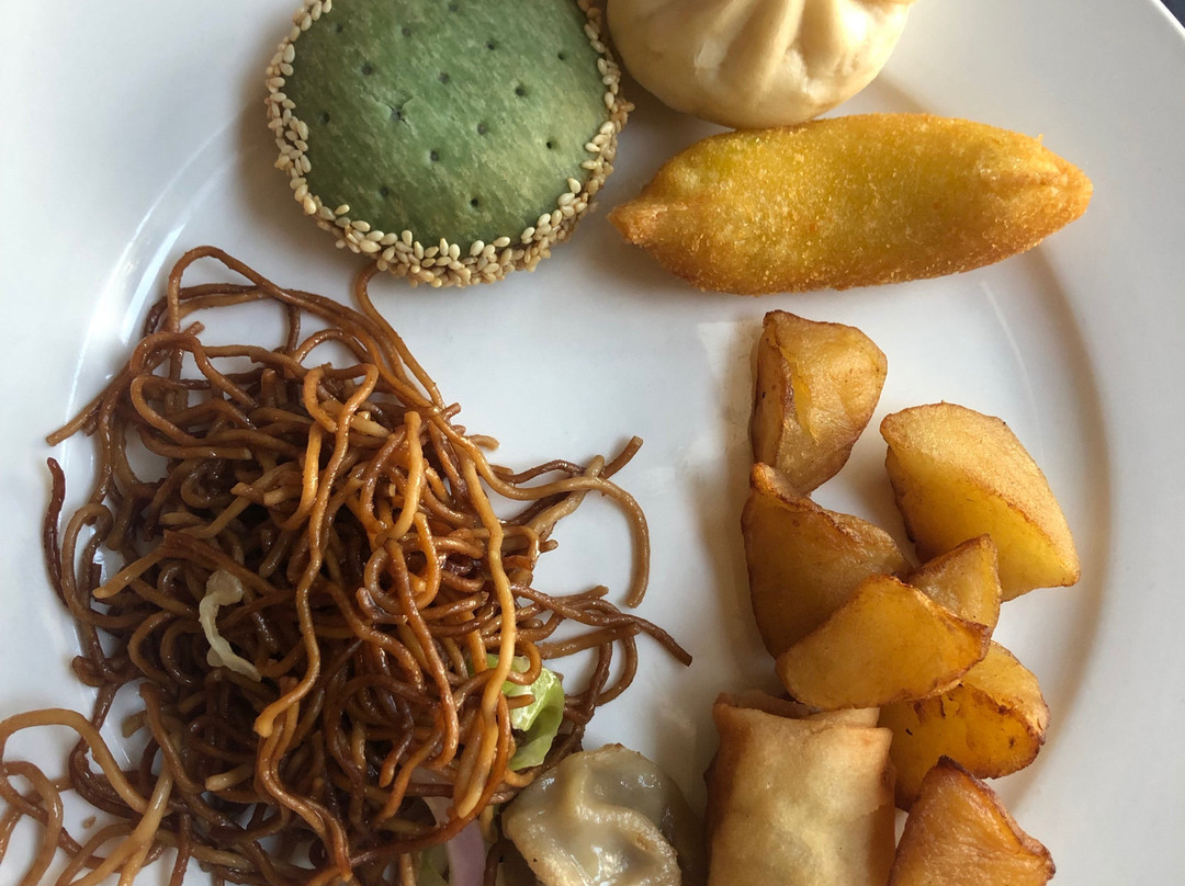 皇冠大酒店主图