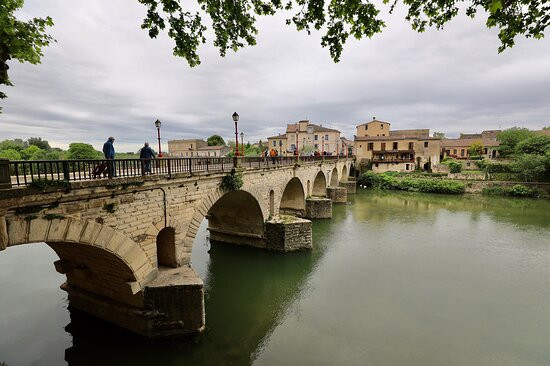 Roman Bridge-Sommieres必去景点