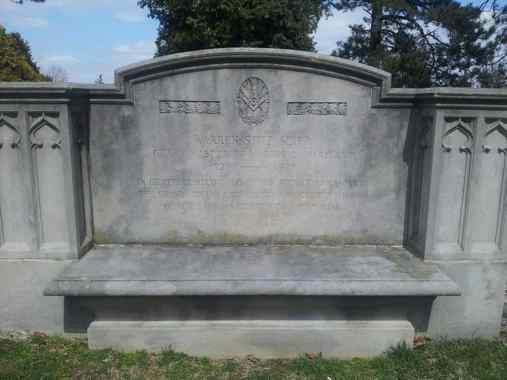 陶森旅游景点-Divine's Gravesite, Prospect Hill Cemetary