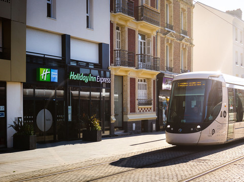 勒阿弗尔中心住宿加早餐酒店主图