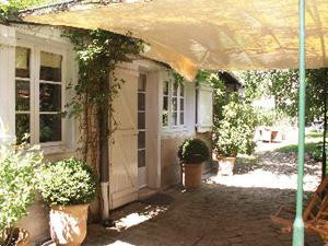 Plaimpied-Givaudins酒店住宿-La Treille Chambres d'Hôtes