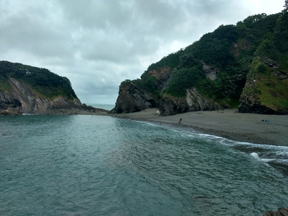 Broadsands Beach景点图片