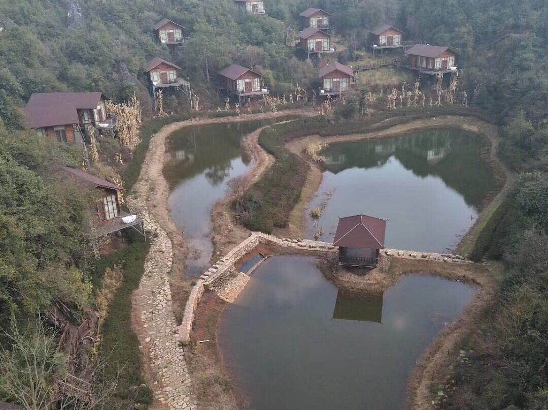 弘悦湖森林度假酒店