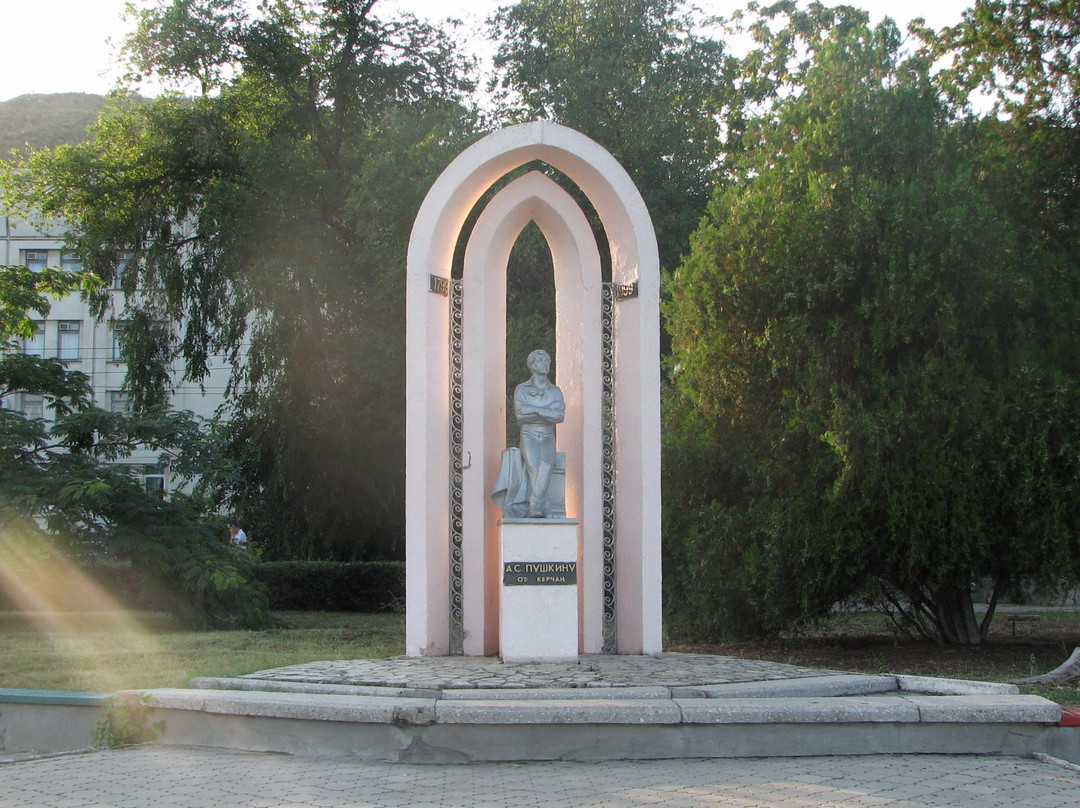 Naberezhne旅游攻略图片