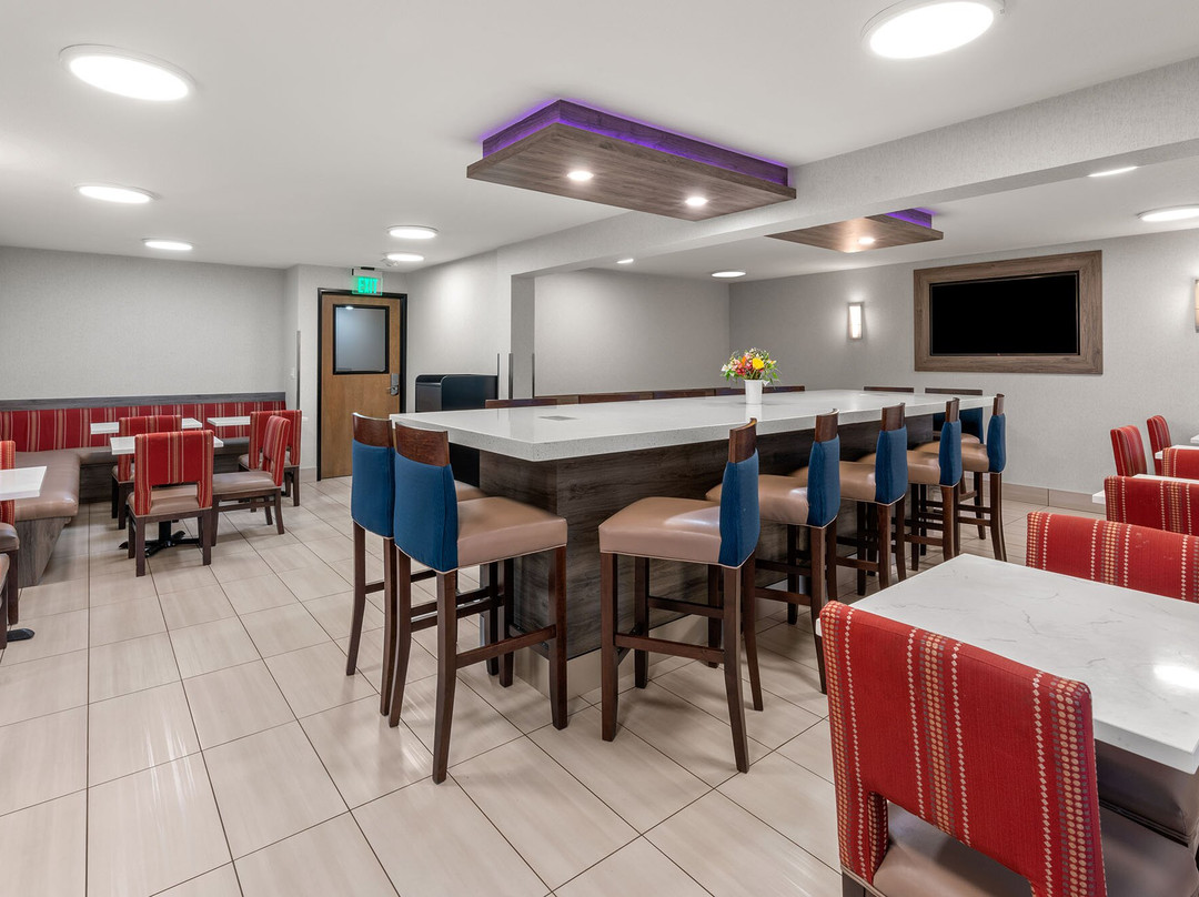 Comfort Inn & Suites Beaverton - Portland West主图