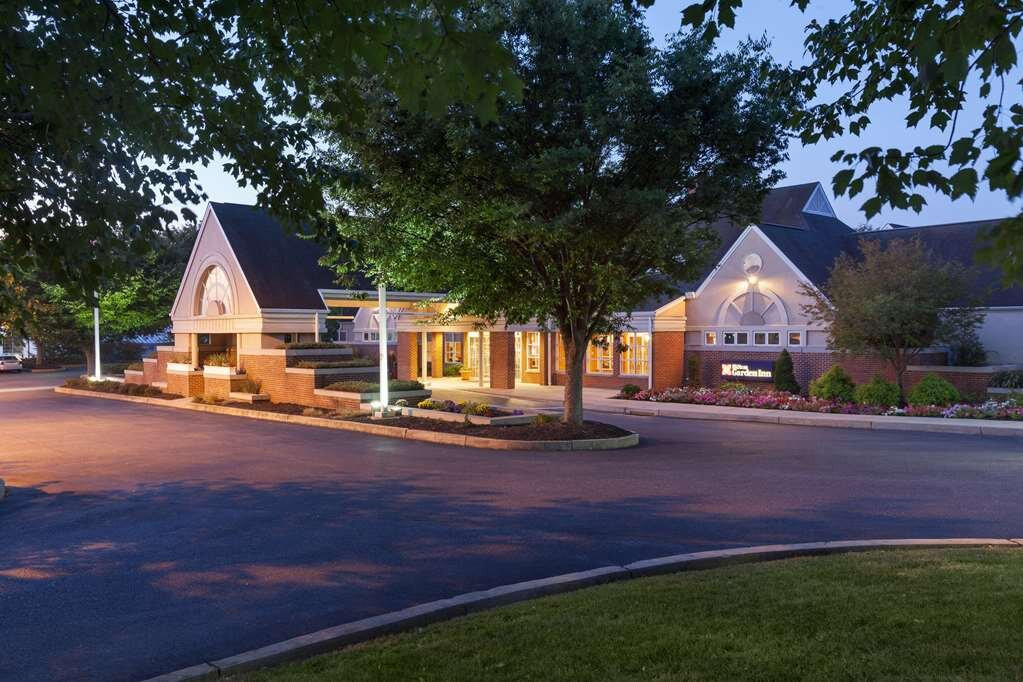 兰开斯特希尔顿花园酒店主图