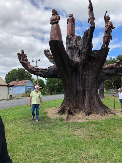 Legerwood Memorial Tree Carvings景点图片