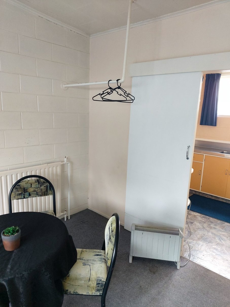 Oasis Hotel & Motel-官方