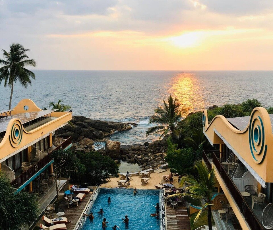 Thaproban Pavilion Waves主图