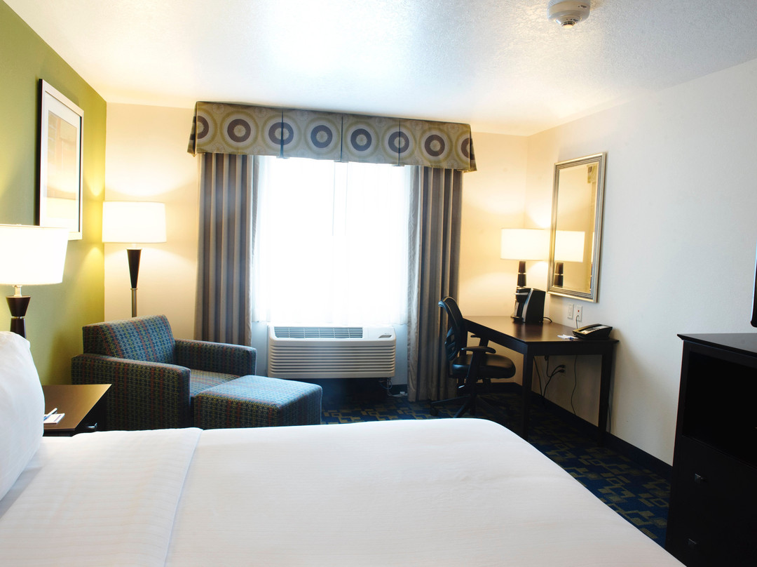 Holiday Inn Express & Suites Urbandale Des Moines By IHG主图