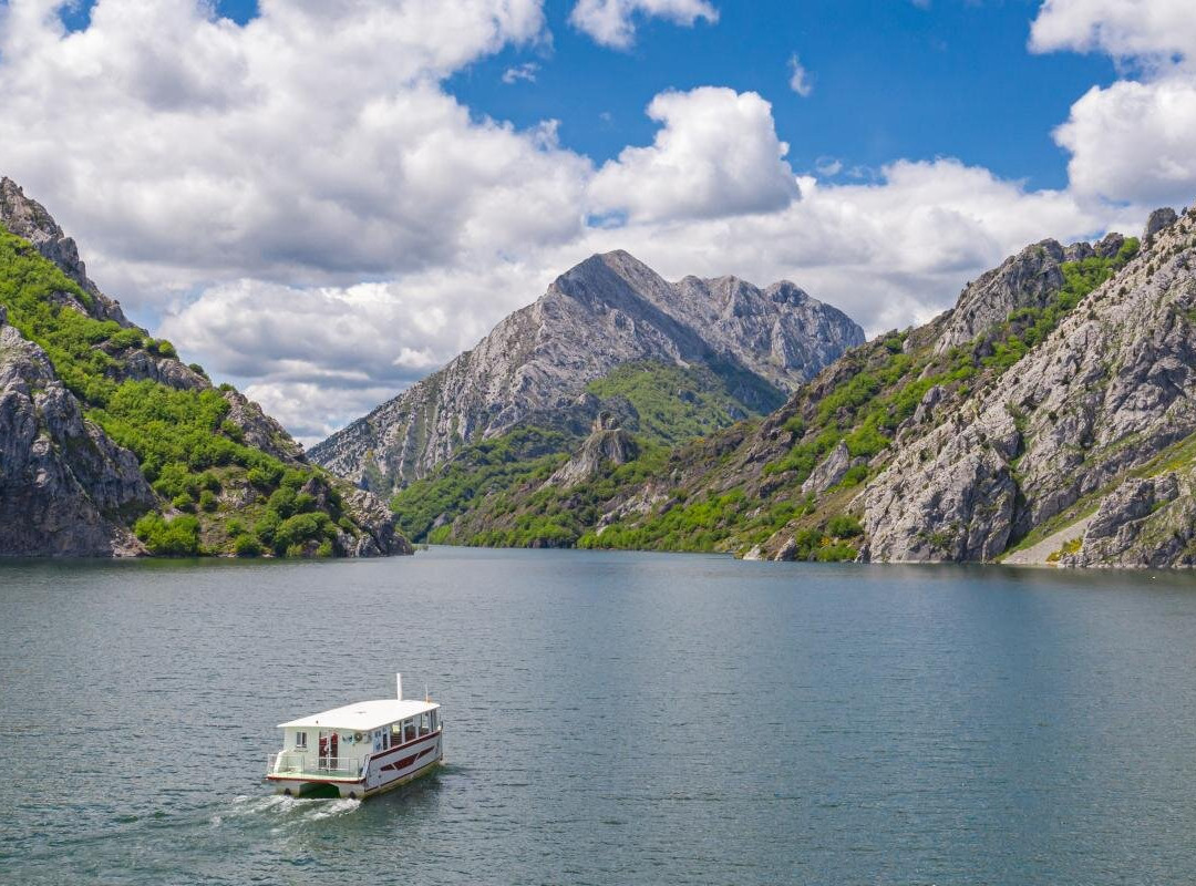 Paseos en Barco por el embalse de Riano景点图片