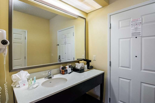 Quality Inn Crestview Near Eglin AFB主图