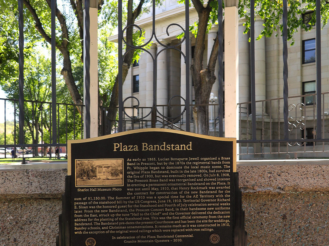 Yavapai County Courthouse Square景点图片