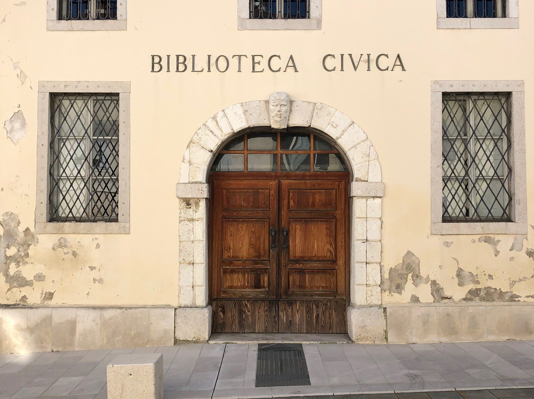 Biblioteca Comunale景点图片
