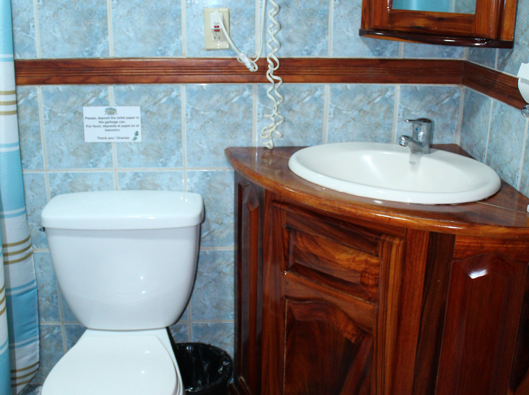 Fish Hook Marina & Lodge主图