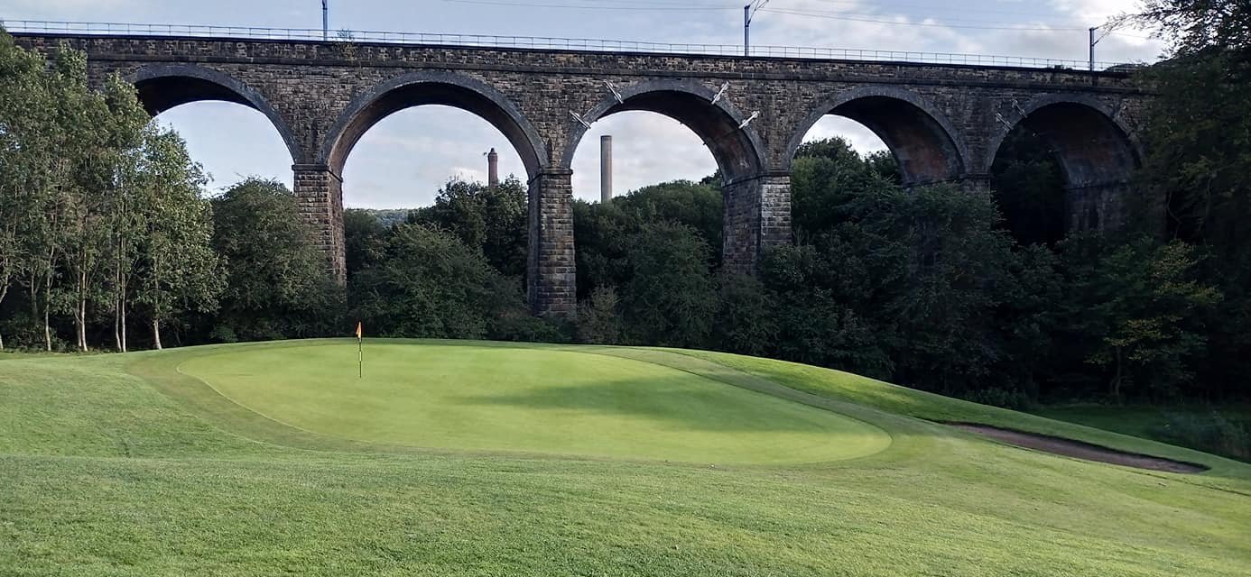 Hollins Hall Hotel, Golf & Country Club-浴室