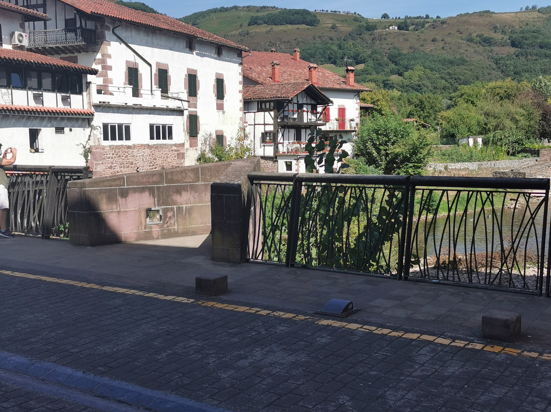 Presa y el Puente de Txokoto-Elizondo必去景点