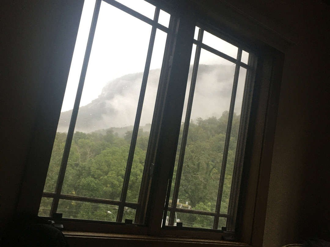 The Esmeralda Inn, Restaurant, & Spa主图